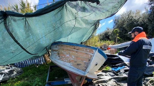 Santa Maria di Castellabate, rimessaggio abusivo di barche: scattano i sigilli